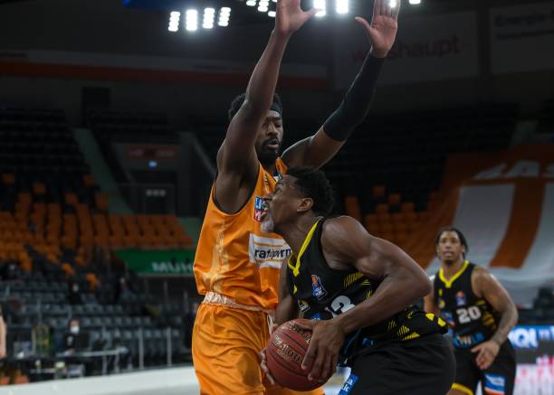 锋线悍将将 锋线悍将将