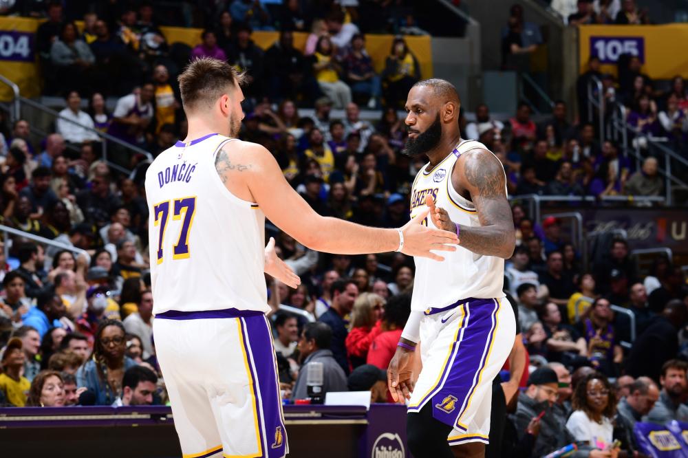 一脚上的欠 一脚上的欠