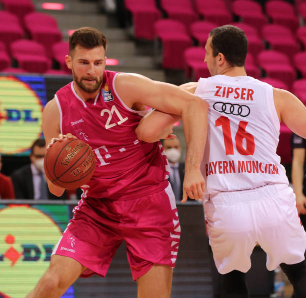 更让球迷们 更让球迷们