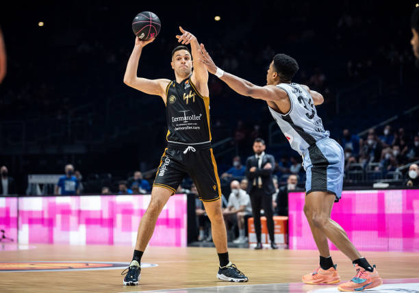 端发挥其覆 端发挥其覆